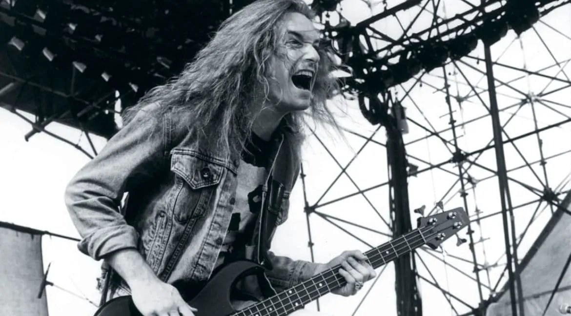 dia mundial do rock Cliff Burton, ex-baixista do Metallica. Foto: Ross Halfin