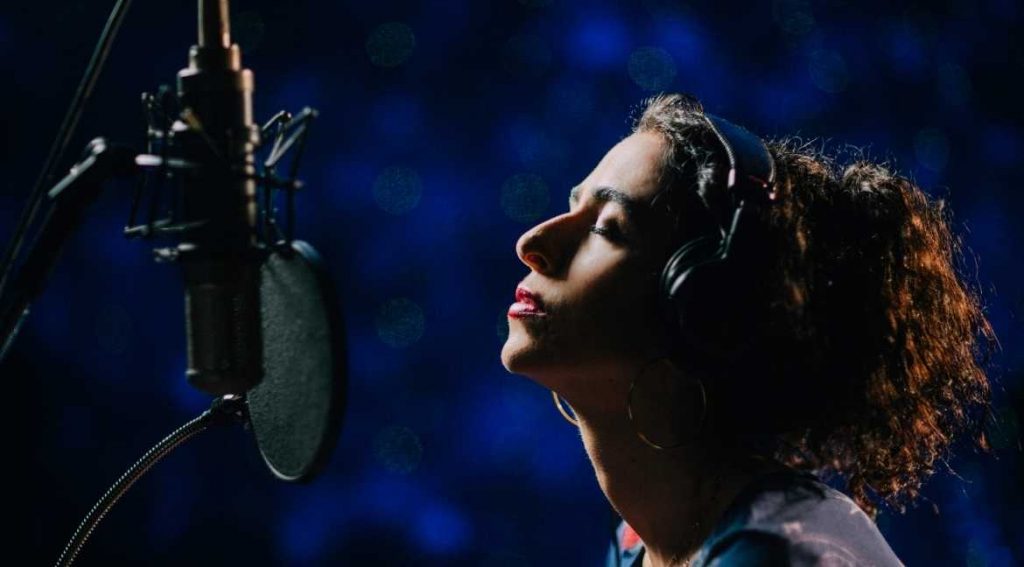 Marisa Monte lança o single Calma. Foto: Elisa Mendes/Divulgação