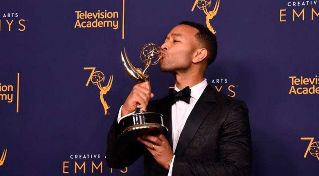 Com conquista do Emmy, John Legend se torna o primeiro homem negro detentor de Oscar, Grammy, Emmy e Tony - FOTO: Foto: AFP/Reprodução