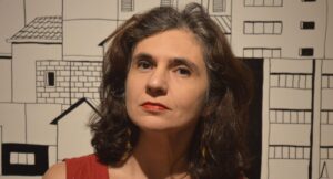 Rita Lages, doutora em História pela UFMG, ministra palestra sobre artistas mulheres (Mateus Morais/Divulgação)