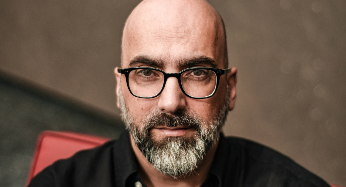 Valter Hugo Mãe (Karime Xavier - Folhapress)