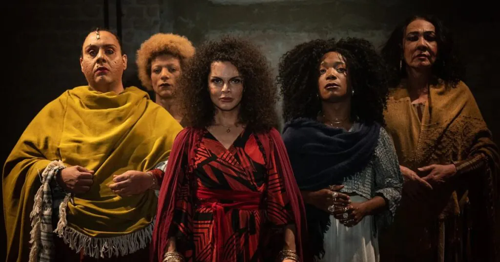 Elenco de Mata teu pai, ópera balada. Foto: Bob Sousa/Divulgação