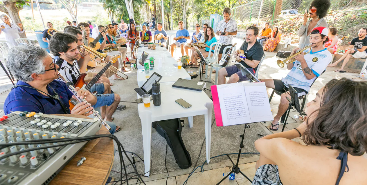 Roda de choro na capital mineira: gênero vem arregimentando cada vez mais adeptos (Thiago Guarah/Divulgação)