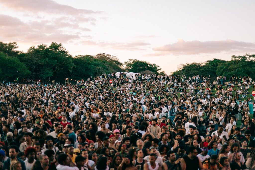 Público ocupa em peso o Parque Ecológico da Pampulha no Festival Sensacional
