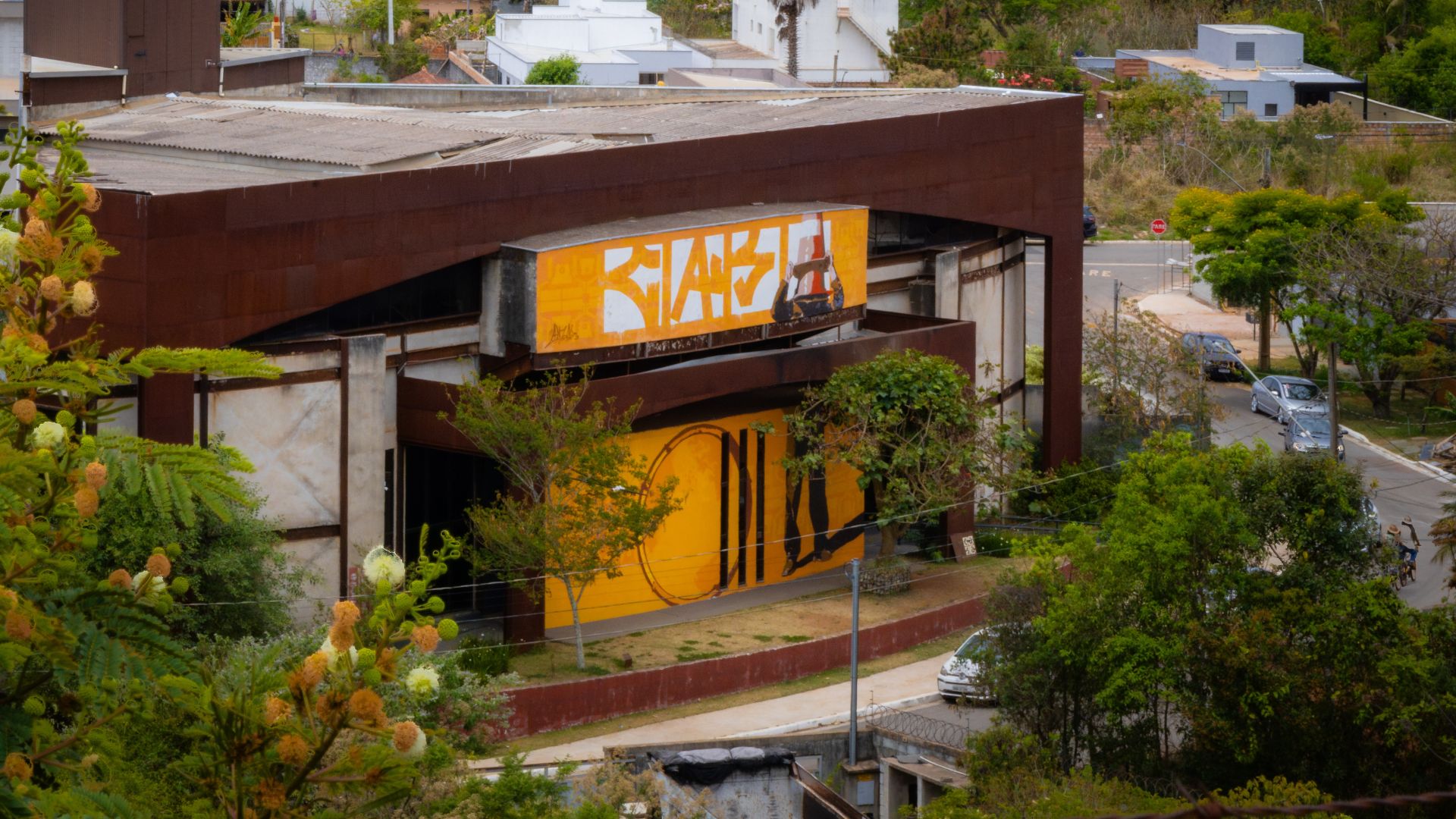 Fachada do C.A.S.A. Foto Bernardo Guerra